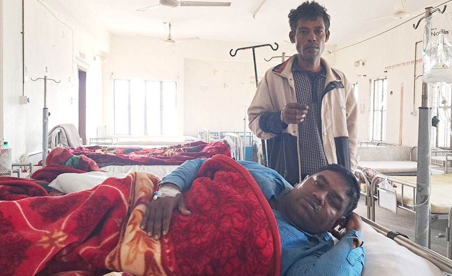 স্বতন্ত্র প্রার্থীর সমর্থককে মারধর করলেন নৌকার সর্মথক
