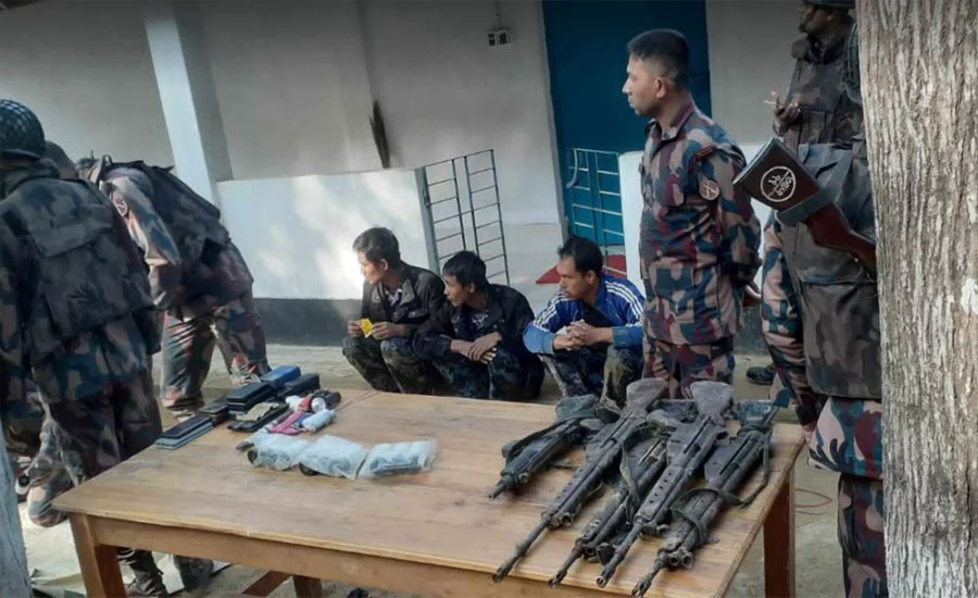 বাংলাদেশে আশ্রয় নিয়েছেন মিয়ানমারের ১৪ বিজিপি সদস্য