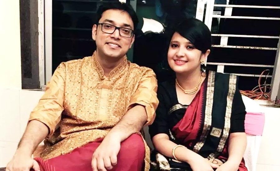 ফের এক ছাদের নিচে অনুপম-পিয়া!