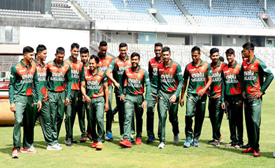 ক্রিকেটারদের কার বেতন কত