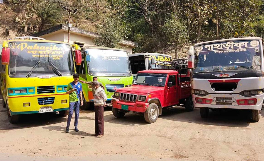 বান্দরবানের ৩ উপজেলায় অনির্দিষ্টকালের জন্য সকল যান বন্ধ করেছে কেএনএফ