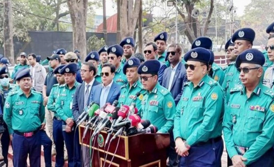 একুশে ফেব্রুয়ারি ঘিরে নিরাপত্তা ঝুঁকি নেই : ডিএমপি কমিশনার