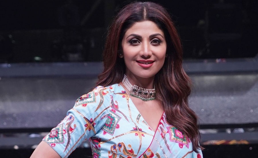 ১৭ বছর বয়সে অভিনয়ে হাতেখড়ি, এখন তিনি কয়েকশো কোটি টাকার মালিক 