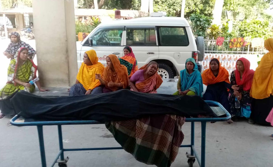 মুজিবনগর উপজেলায় সড়ক দুর্ঘটনায় নিহত-১ : আহত-৫ 