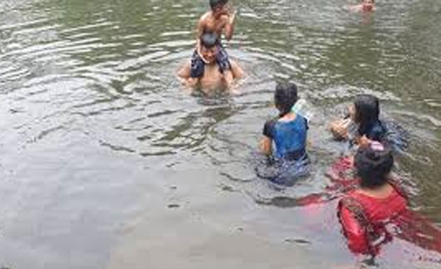 গরমে বারবার গোসল করা ভালো না ক্ষতিকর, যা বলছেন বিশেষজ্ঞরা