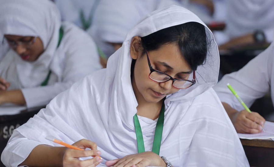 তীব্র গরমে জাতীয় বিশ্ববিদ্যালয়ের ক্লাসও বন্ধ ঘোষণা
