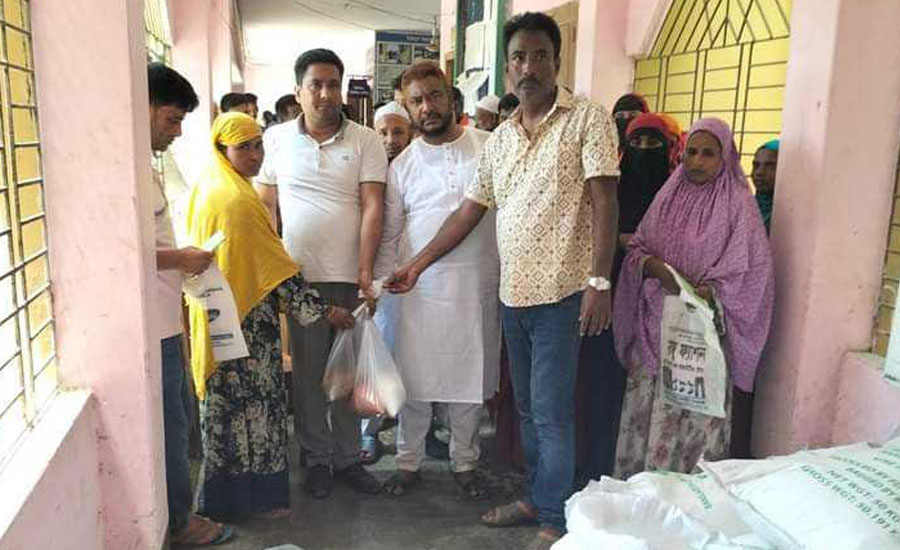কালিয়াহরিপুর ইউনিয়নের পাটচাষীদের মাঝে বিনামূল্যে পাটবীজ ও সার বিতরণ 