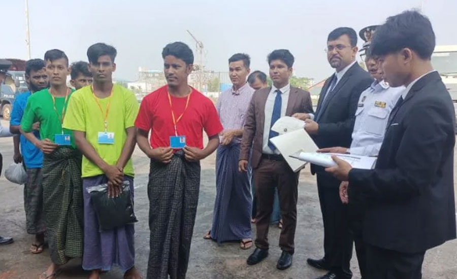মিয়ানমার থেকে ফেরত আসা বাংলাদেশিরা কারা