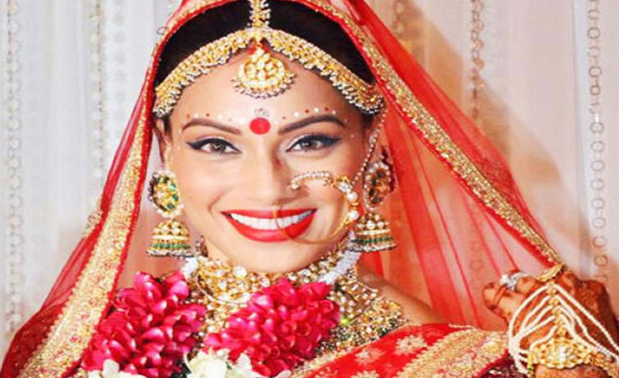 একদিনের ব্যবধানে আরও কমল সোনার দাম
