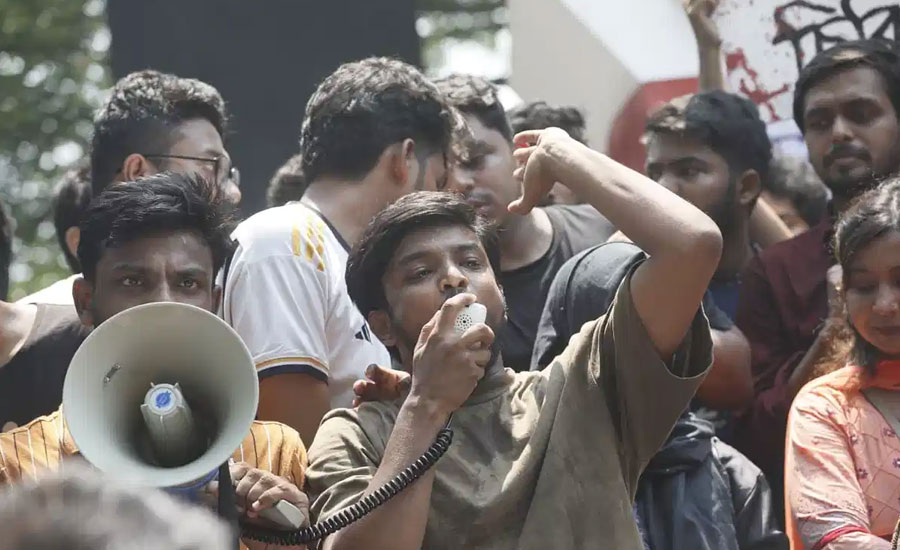 নিহত চুয়েটের দুই শিক্ষার্থীর পরিবারকে চার কোটি টাকা ক্ষতিপূরণ দেওয়ার দাবি