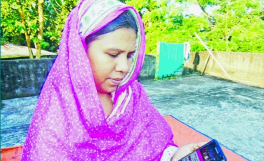 গৃহিণী থেকে সফল নারী উদ্যোক্তা রাঙ্গুনিয়ার ফেরদৌস আক্তার