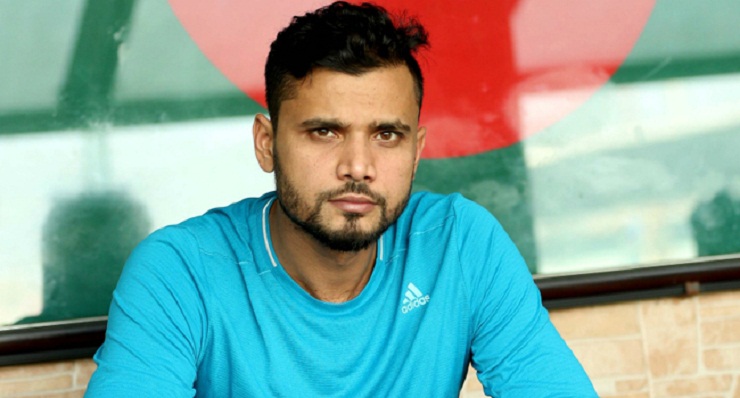 এবার ৩৪ এতিমখানায় খাদ্য সহায়তা দিলেন মাশরাফি