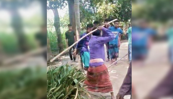 মা মরা ছেলেটাকে ওরা নির্মমভাবে মেরেছে