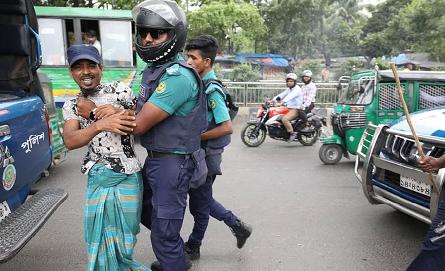 ব্যাটারিচালিত রিকশা বন্ধের প্রতিবাদে আজও ঢাকার সড়কে বিক্ষোভ