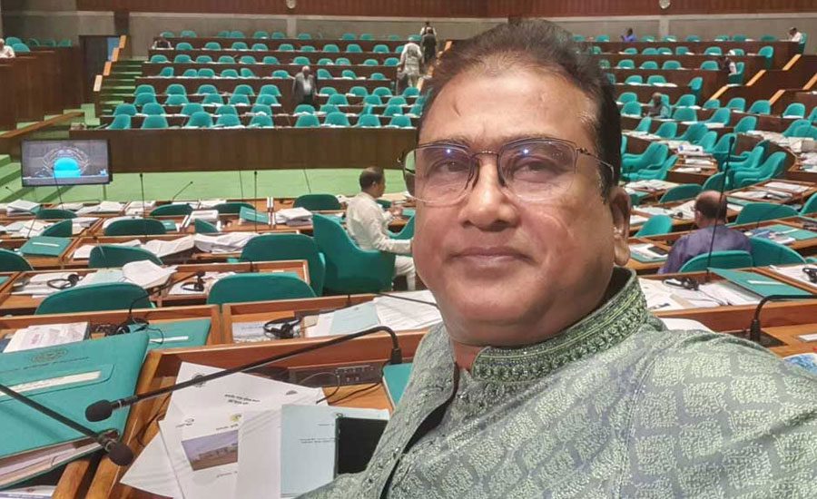 সংসদের ওয়েবসাইট থেকে বাদ গেল এমপি আজিমের নাম