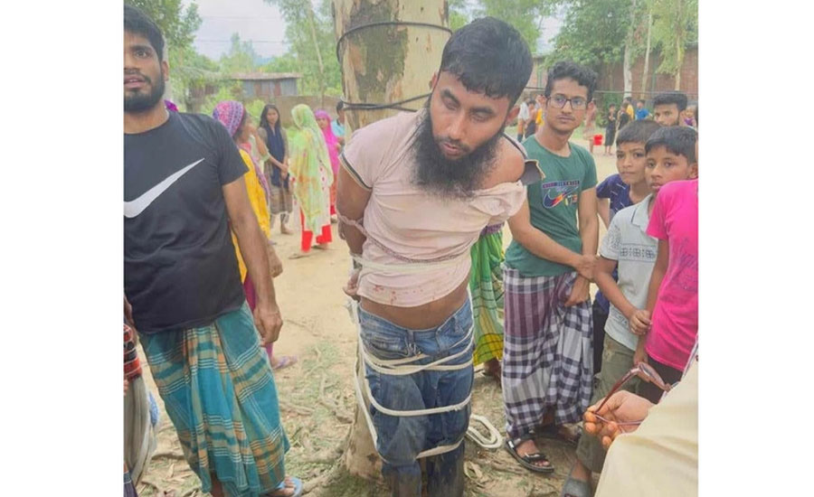 গাজীপুরে অন্তঃসত্ত্বা এক শিক্ষিকাকে কুপিয়ে হত্যা : এক যুবক গ্রেপ্তার