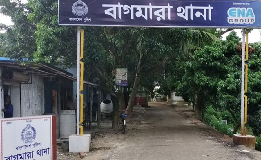 বাগমারায় মামলায় জামিন পেয়েই প্রতিপক্ষের বাড়িঘর ও পানবরজে হামলা