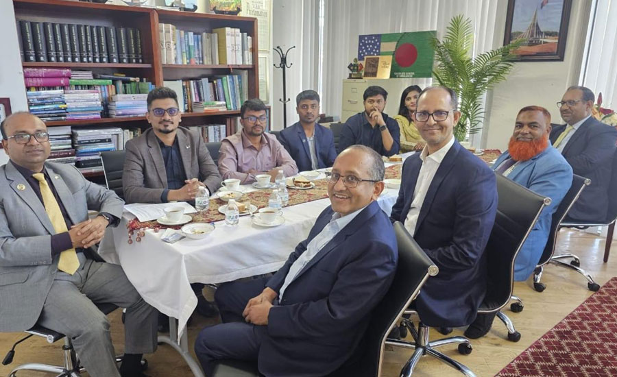 নাসা হেড কোয়ার্টার পরিদর্শন করলেন ড্যাফোডিল ইউনিভার্সিটির টিম ডায়মন্ডস