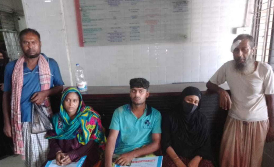 রামগতিতে প্রতিপক্ষের হামলায় নারী-গ্রামপুলিশসহ আহত ৬