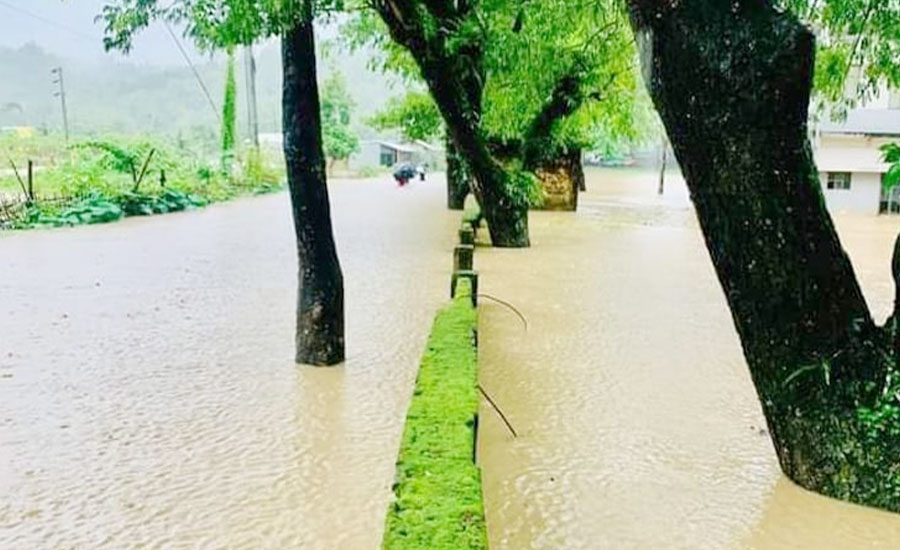 পানির নিচে খাগড়াছড়ি-রাঙ্গামাটি সড়ক, যান চলাচল বন্ধ