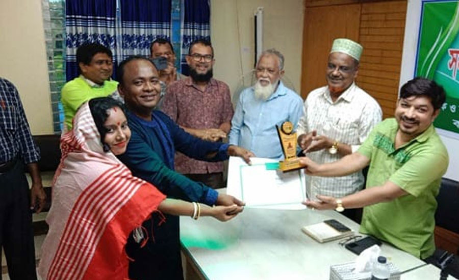 নোয়াখালীর সুবর্ণচরে সফল খামারি ও উদ্যোক্তাকে সম্মাননা প্রদান