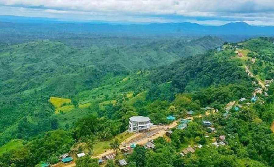 ভ্রমণে গিয়ে সাজেকে আটকা ৭০০ পর্যটক!
