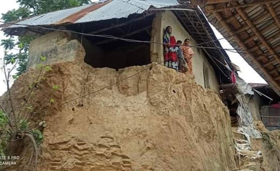 রাঙ্গুনিয়ার পাহাড়ে মৃত্যু উপত্যকায় ২০ হাজার মানুষ 