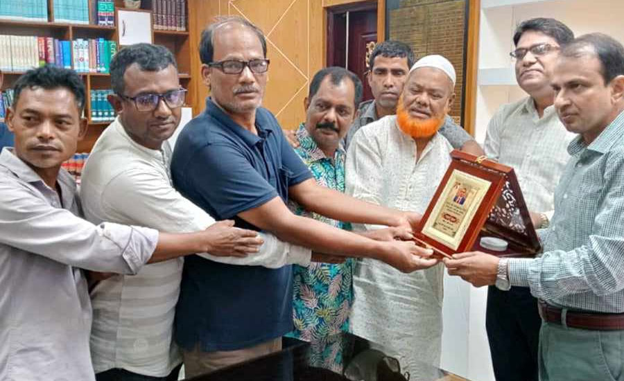 ঠাকুরগাঁওয়ে জেলা ও দায়রা জজের বিদায় সংবর্ধনা