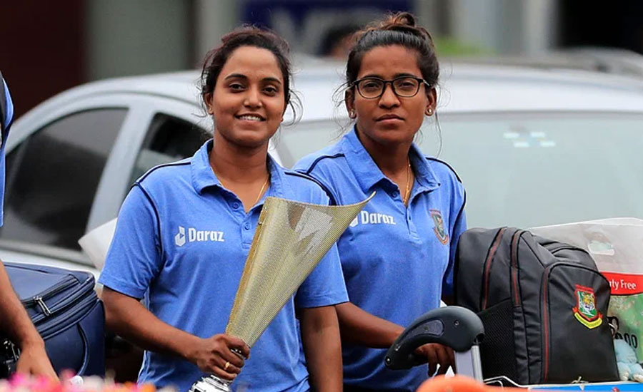 মায়ের জন্যই রুমানার এমন ফেরা