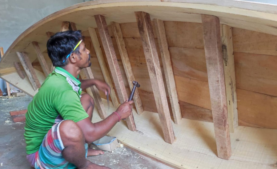 বর্ষার পানি বৃদ্ধির সঙ্গে বাড়ছে নৌকার চাহিদা