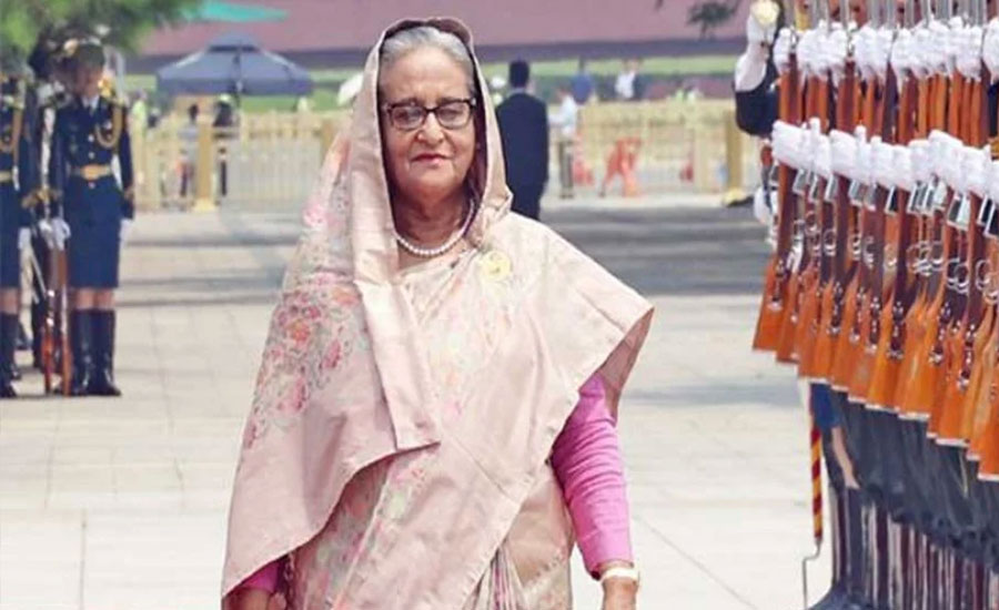 মেয়ে অসুস্থ, তাই রাতেই দেশে ফিরছেন প্রধানমন্ত্রী