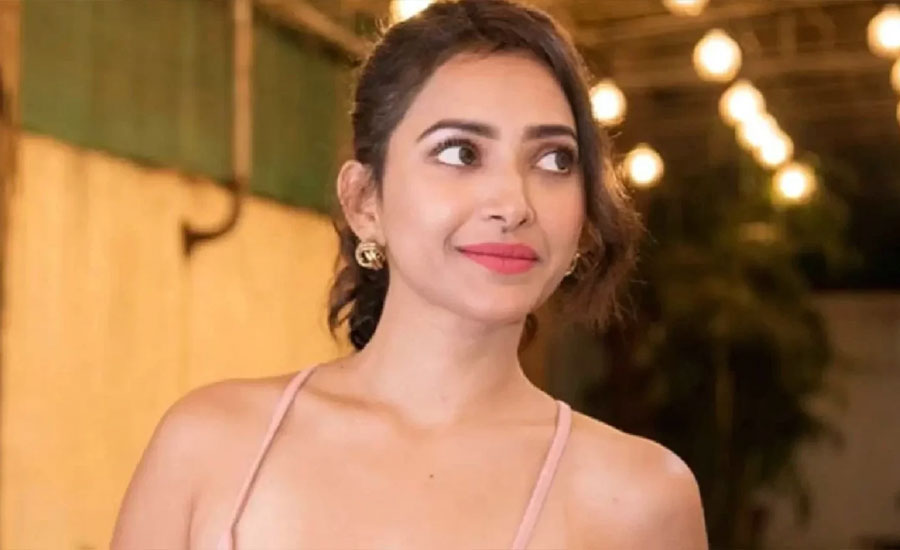 দেহব্যবসা থেকে প্রতারণা, জেলও খেটেছেন এই ৪ সুন্দরী