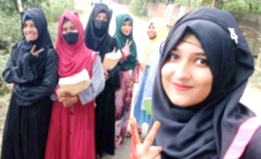 বিয়ের গোসল টাও পেলাম না, শেষ গোসল টাও পাব না গৃহবধূর চিরকুট