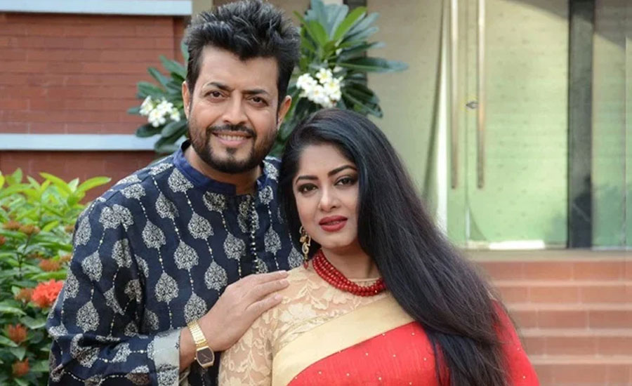 মৌসুমীর বিরুদ্ধে গ্রেপ্তারি পরোয়ানা, যা বললেন ওমর সানী