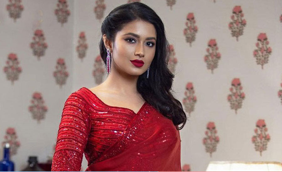 যে কারণে আন্দোলনকারীদের কাছে ক্ষমা চাইলেন ফারিণ