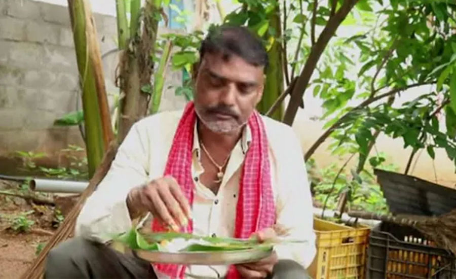 ময়ূরের মাংস রান্না করে ভিডিও পোস্ট, বিপদে ইউটিউবার