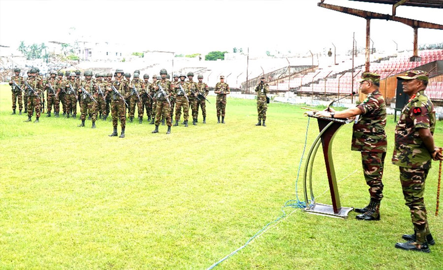 সেনাবাহিনী প্রধান কর্তৃক যশোর এরিয়ায় মোতায়েনরত সেনাবাহিনীর কার্যক্রম পরিদর্শন
