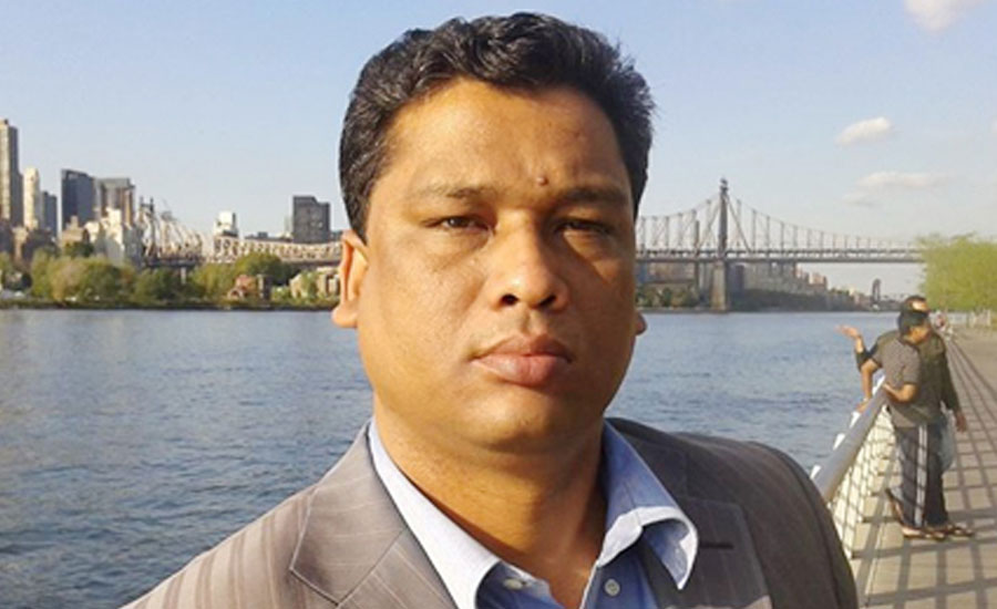 উদোর পিন্ডি বুধোর ঘাড়ে