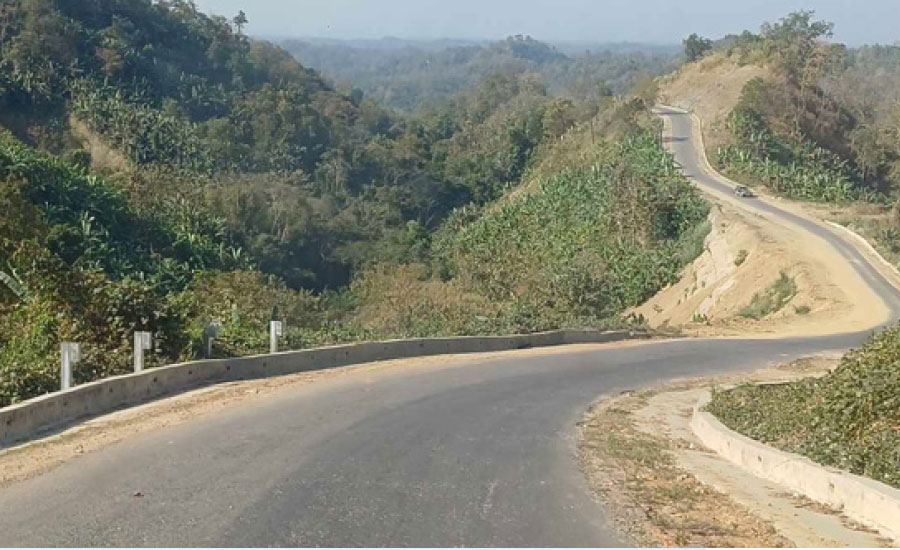 রাঙামাটি রাজস্থলীর সীমান্ত সড়কে চাঁদের গাড়ী নিয়ন্ত্রণ হারিয়ে নিহত ২,আহত ৬