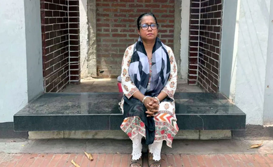 ধানমন্ডির ৩২ নম্বর বাড়িতে অবস্থান অভিনেত্রী রোকেয়া প্রাচীর