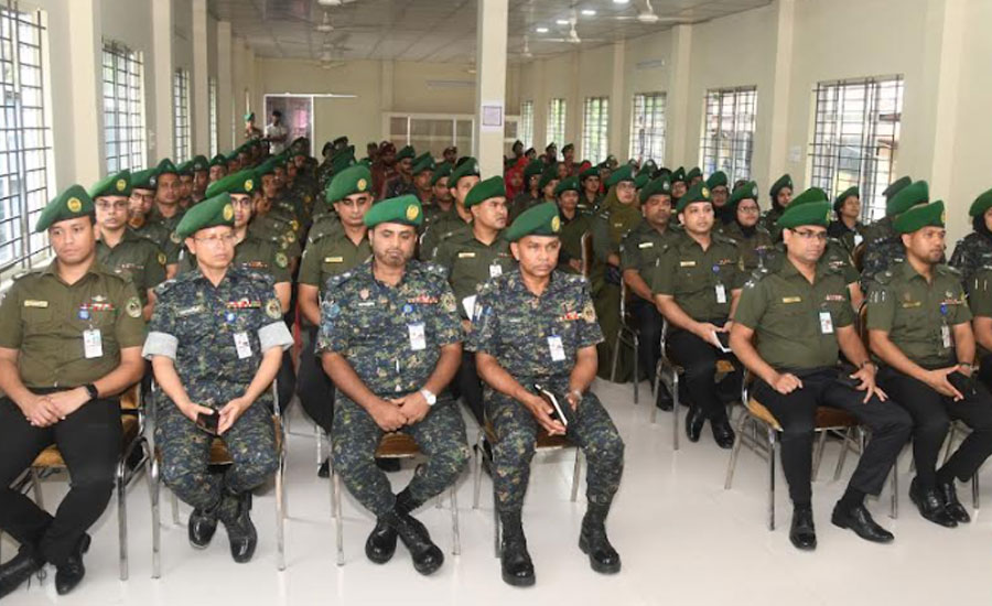 আনসার ও গ্রাম প্রতিরক্ষা বাহিনীর খুলনা রেঞ্জের বিভিন্ন ইউনিট পরিদর্শনে মহাপরিচালক