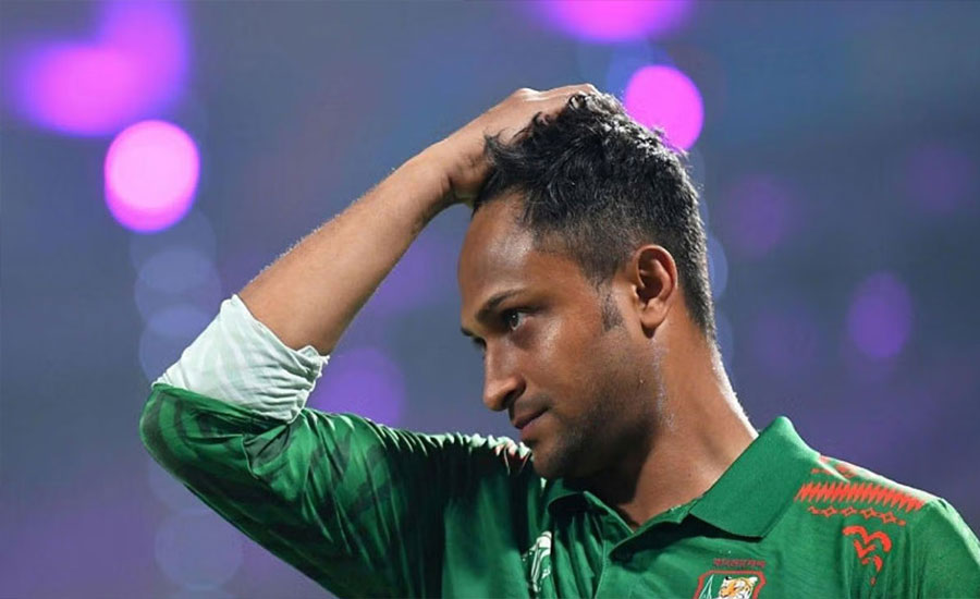 সাকিবকে ক্রিকেট থেকে বাদ দিয়ে দেশে ফেরাতে লিগ্যাল নোটিশ