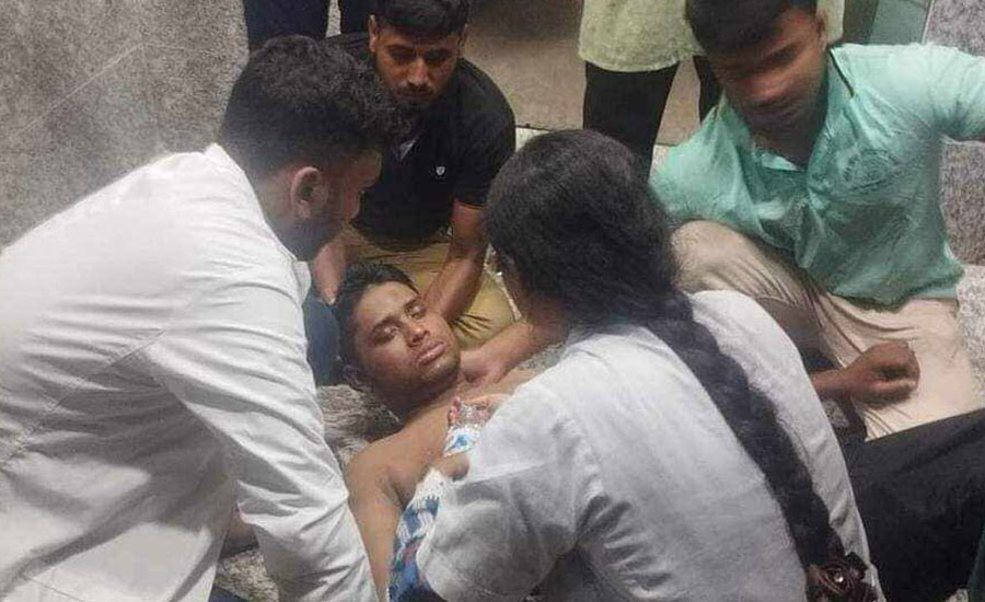 গুরুতর আহত হয়ে ঢাকা মেডিকেলে হাসনাত আব্দুল্লাহ