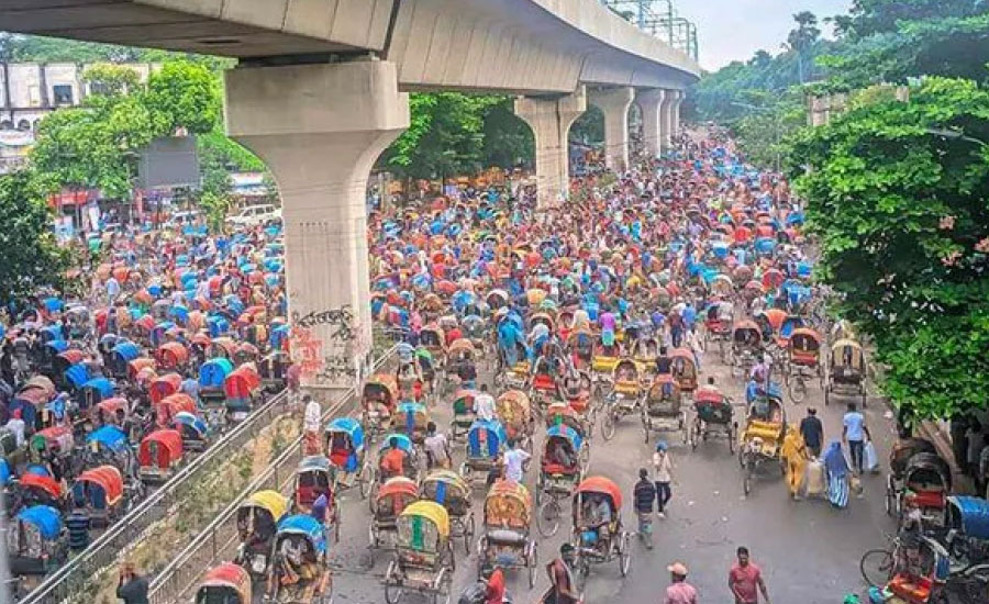 আলটিমেটাম দিয়ে শাহবাগ ছেড়েছেন রিকশাচালকরা