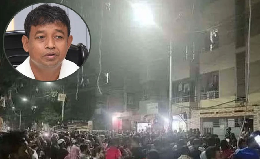 ডিবি হারুন সন্দেহে উত্তরায় বাড়ি ঘেরাও, অতঃপরins class=