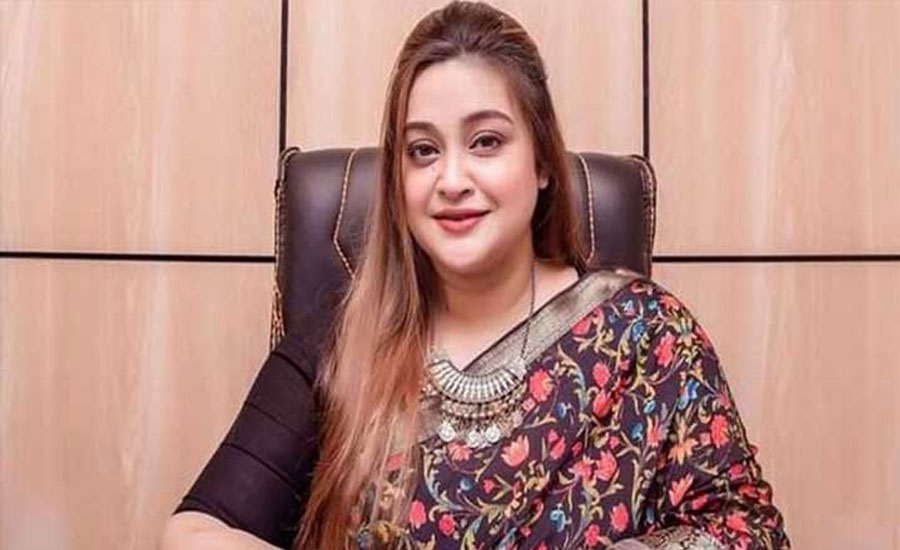 বাহারকন্যার সঙ্গে ঘনিষ্ঠ সম্পর্ক গড়ে ওঠে তাজুলের পিএস কামালের!