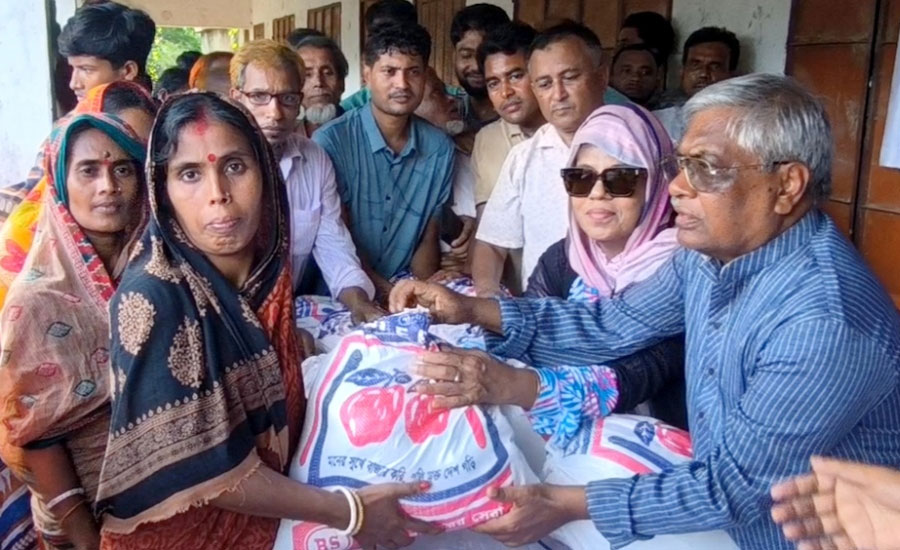 ১০ লক্ষ মানুষ হত্যা করে হলেও হাসিনা ক্ষমতা চেয়েছিলো : বরকত উল্লাহ বুলু