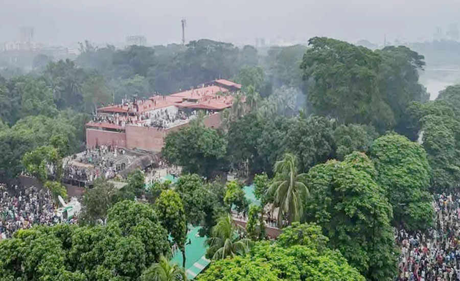 হাসিনার পতনের এক মাসে দেশে যেসব পরিবর্তন ঘটেছে