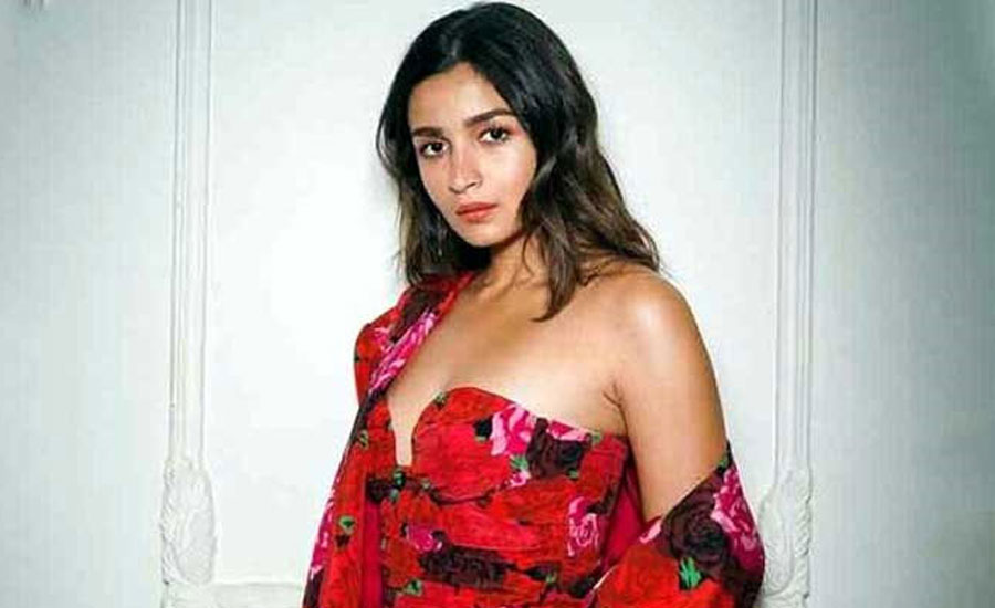 নতুন রূপে আলিয়া 