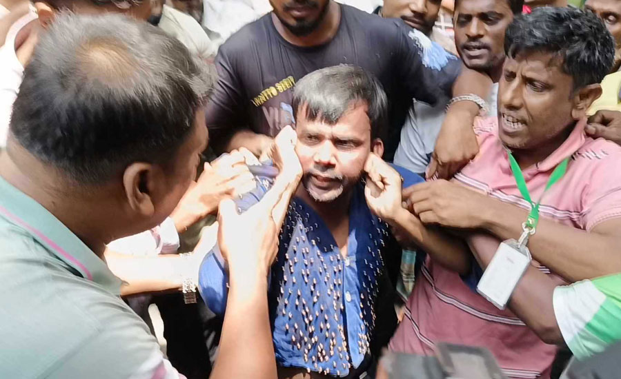 হিরো আলমকে মারধর, কান ধরে ওঠবস